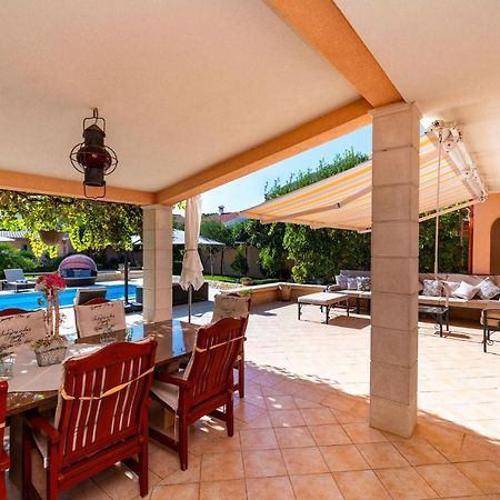 Navis Luxury Villa ヴォディツェ エクステリア 写真
