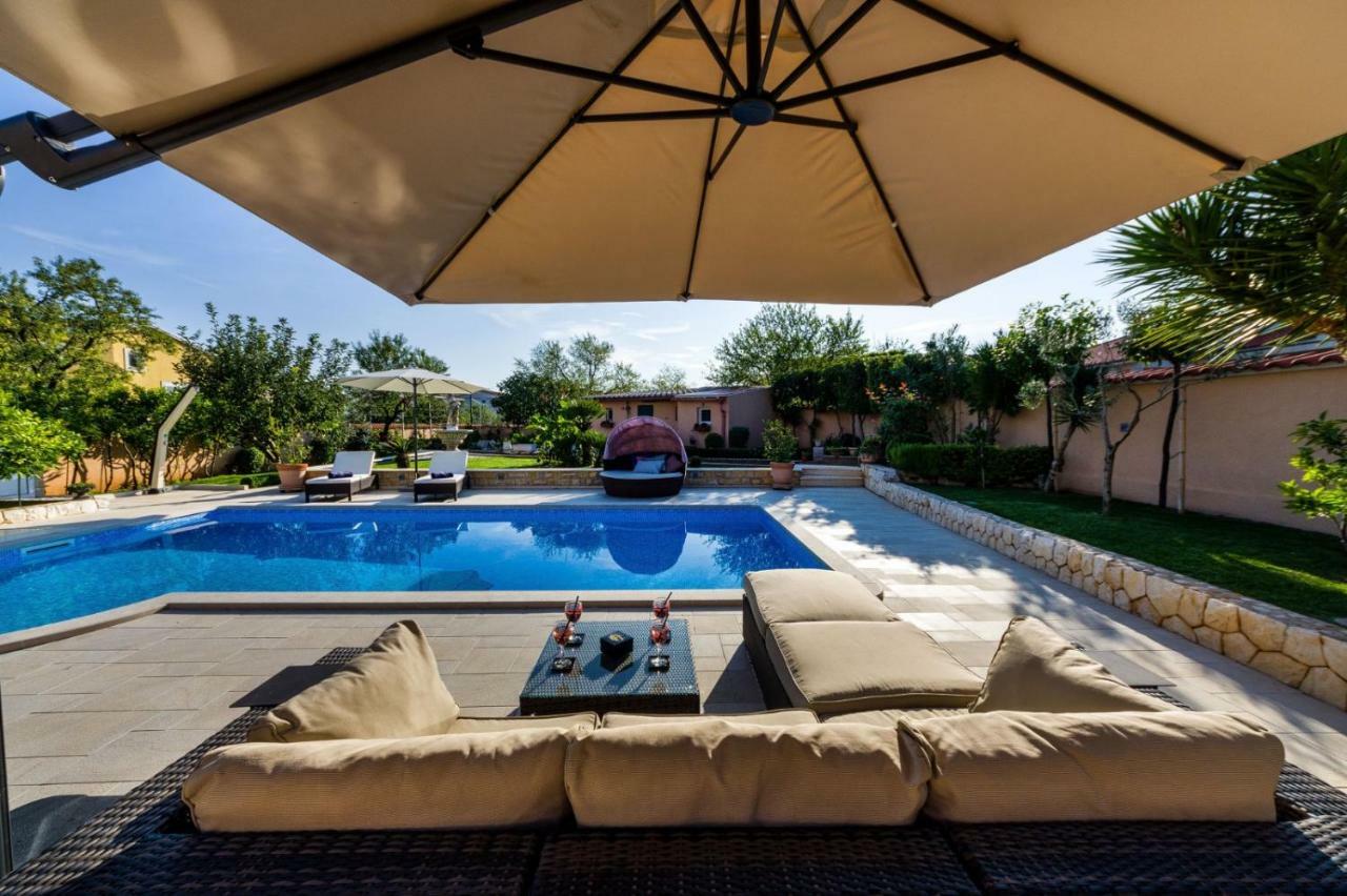 Navis Luxury Villa ヴォディツェ エクステリア 写真