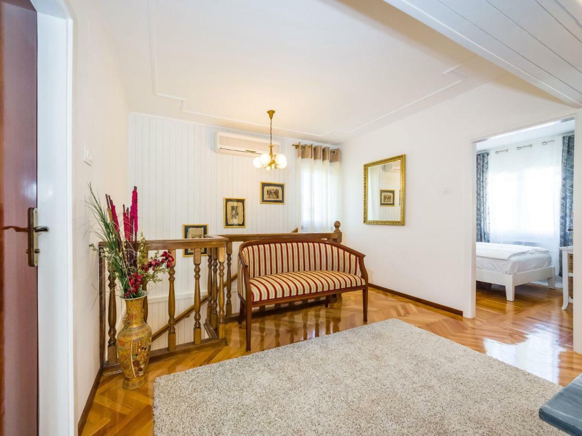 Navis Luxury Villa ヴォディツェ エクステリア 写真
