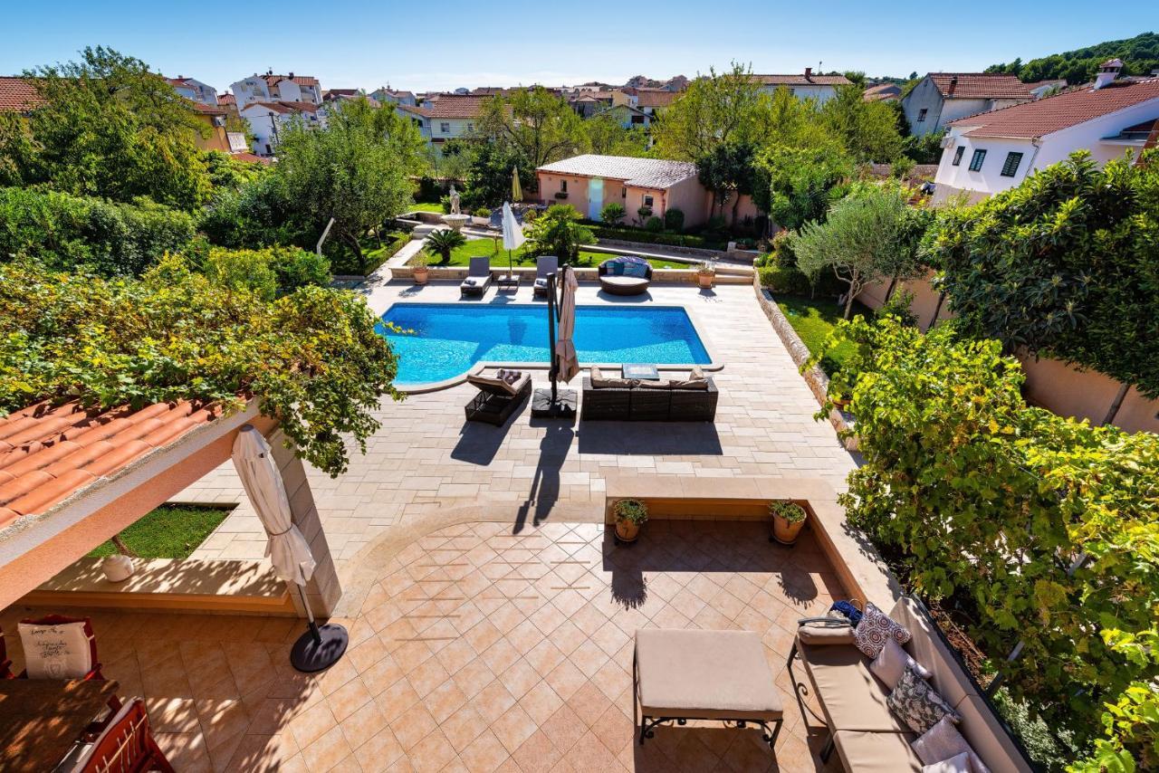 Navis Luxury Villa ヴォディツェ エクステリア 写真